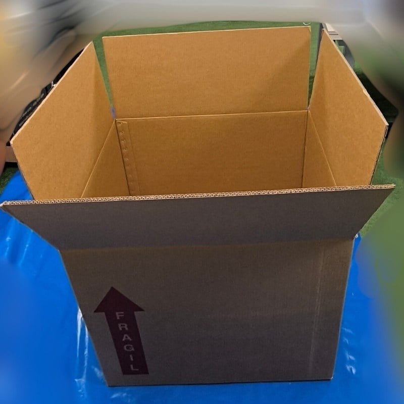 Caja marrón 67x51x44 cm fuerte, Triple canal