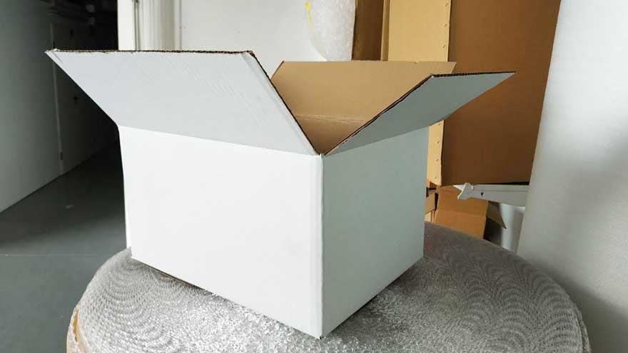 Caja cartón blanca 38,5 x 29 x21,8